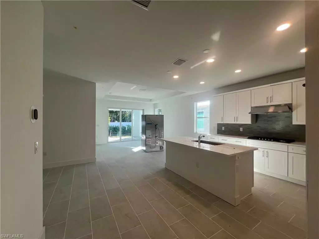 Naples, FL 34114,8873 Oceana WAY