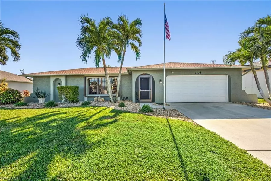 1128 SW 44th TER, Cape Coral, FL 33914