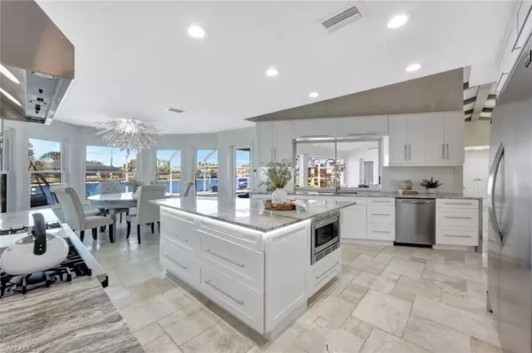 Cape Coral, FL 33904,5211 Tamiami CT