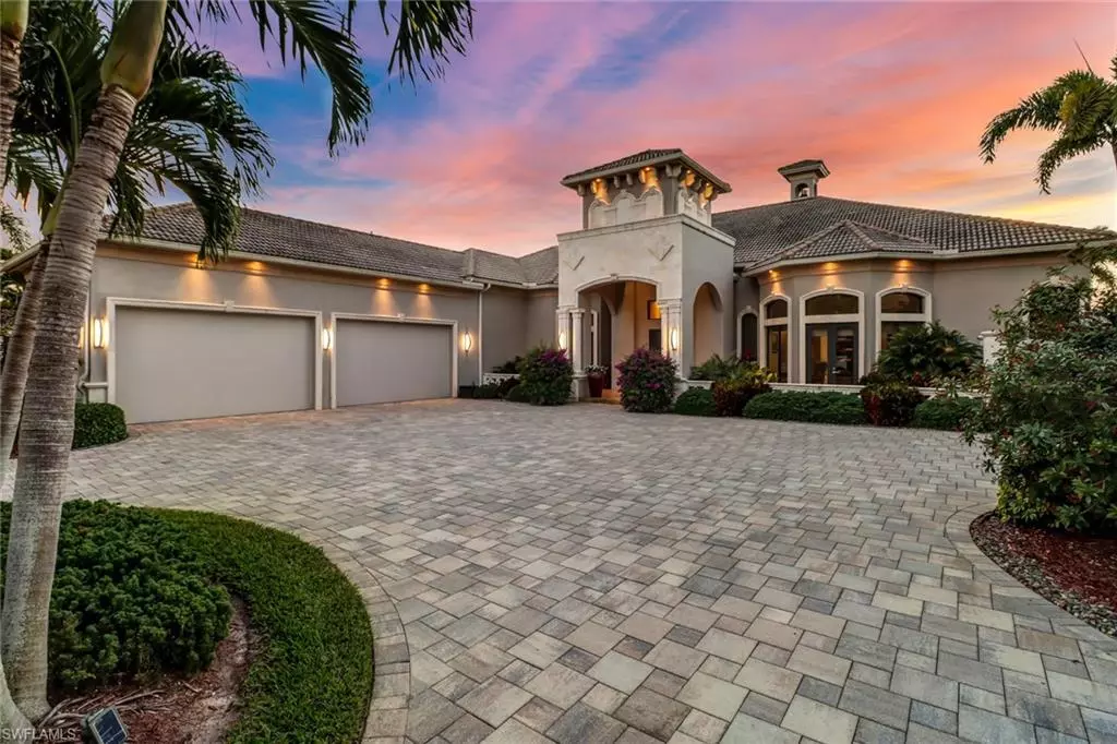 Naples, FL 34119,636 Venezia Grande DR