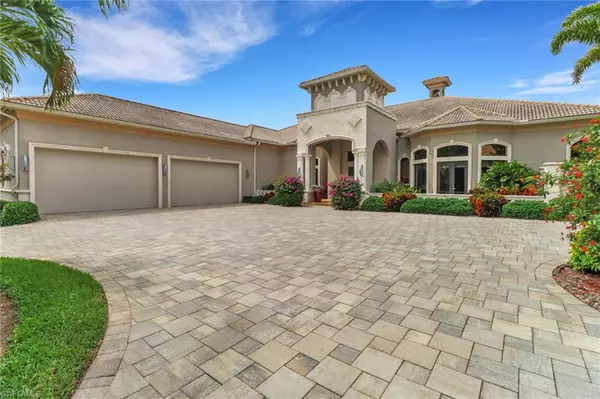 Naples, FL 34119,636 Venezia Grande DR