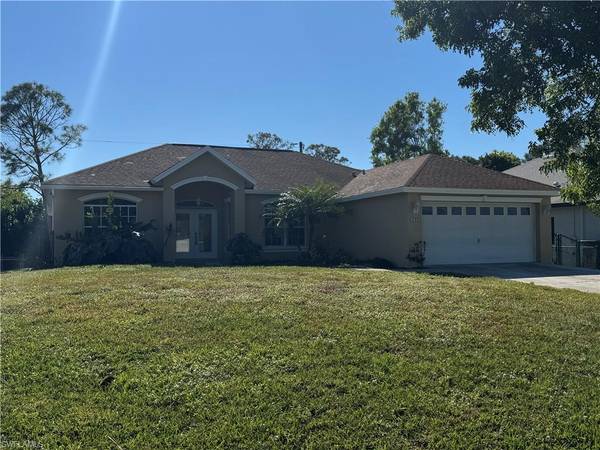 4649 Santiago LN, Bonita Springs, FL 34134