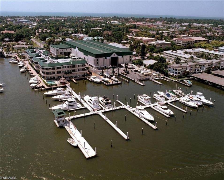891 10th ST S, Naples, FL 34102