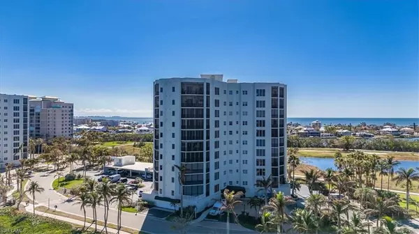 Fort Myers Beach, FL 33931,4198 Bay Beach LN #124