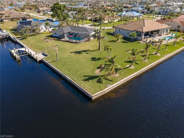 Cape Coral, FL 33914,2415 SW 43rd ST