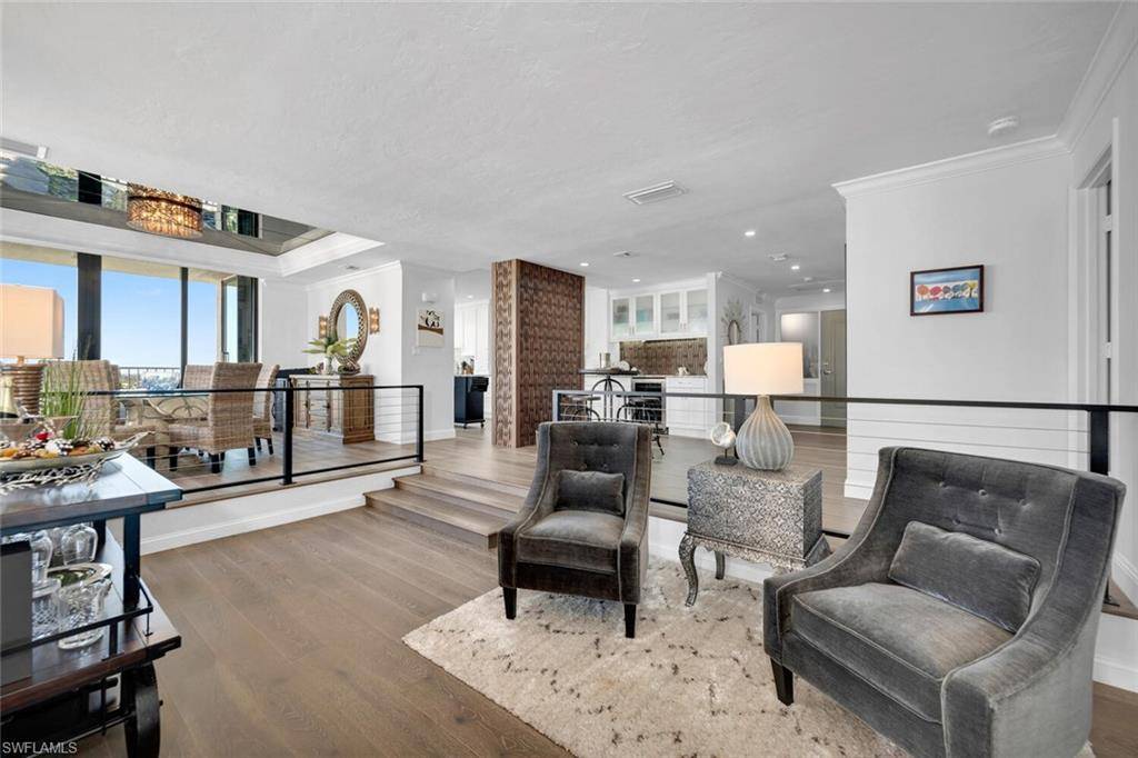 Naples, FL 34103,4301 Gulf Shore BLVD N #1200
