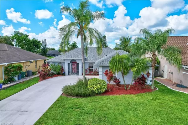 3581 Kent DR, Naples, FL 34112