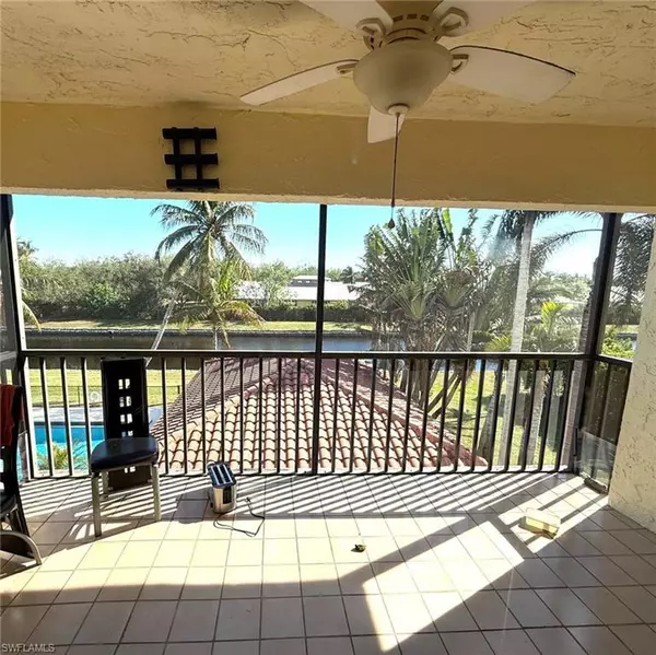 Naples, FL 34113,700 Valley Stream DR #303