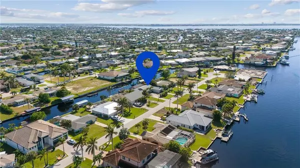 Cape Coral, FL 33904,4923 Santa Monica CT