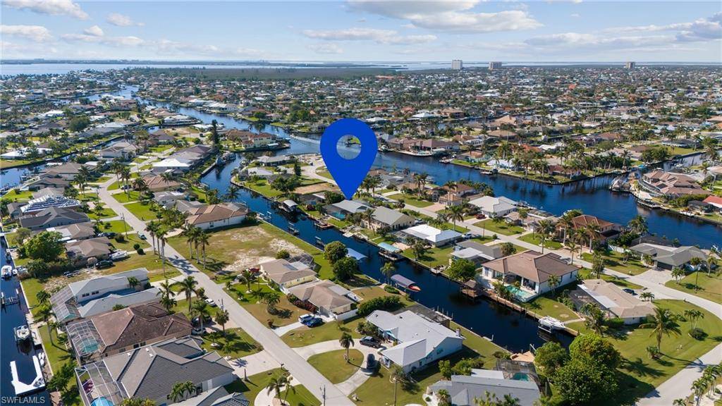 4923 Santa Monica CT, Cape Coral, FL 33904