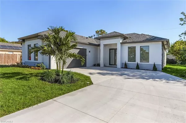 2364 52nd TER SW, Naples, FL 34116