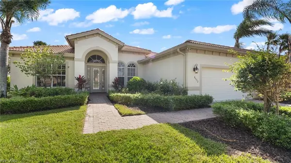 8772 Mustang Island CIR, Naples, FL 34113