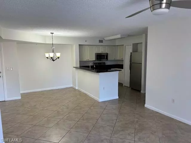 1210 Wildwood Lakes BLVD #105, Naples, FL 34104