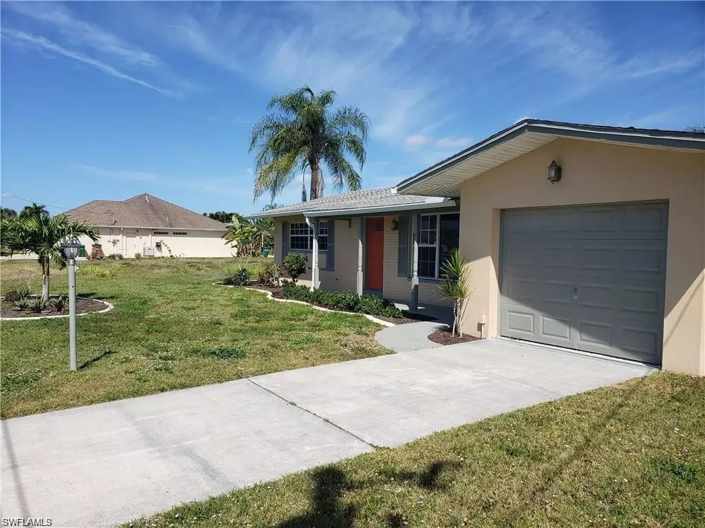 Cape Coral, FL 33990,1305 SE 21st ST