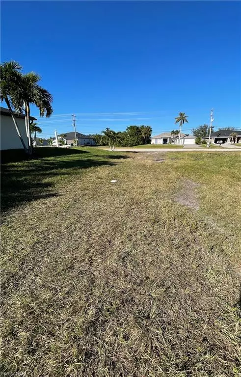 Cape Coral, FL 33993,2506 Embers PKWY W