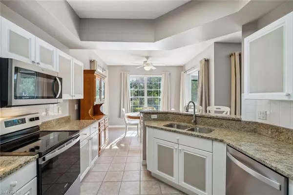 Fort Myers, FL 33919,15161 Royal Windsor LN #2603