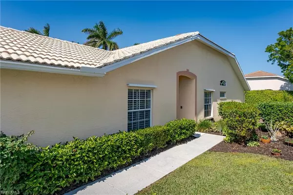 Naples, FL 34113,6646 Castlelawn PL #6