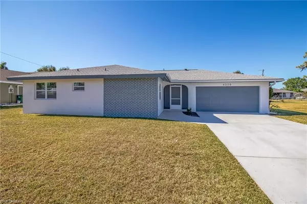 4208 SE 2nd AVE, Cape Coral, FL 33904