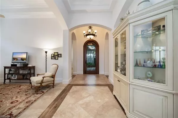 Naples, FL 34119,28614 La Caille DR