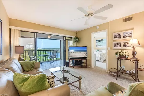 Fort Myers Beach, FL 33931,21420 Bay Village DR #216