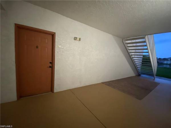 6490 Aragon WAY #103, Fort Myers, FL 33966