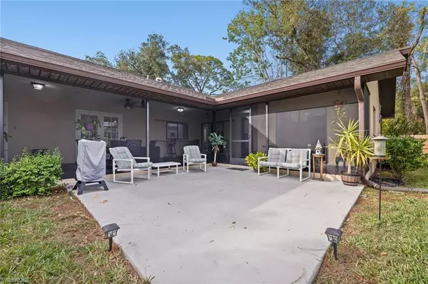 North Fort Myers, FL 33917,17110 Laurelin CT