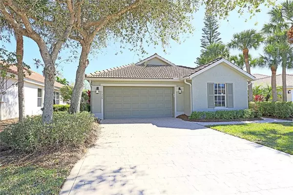 Naples, FL 34110,1579 Whispering Oaks CIR