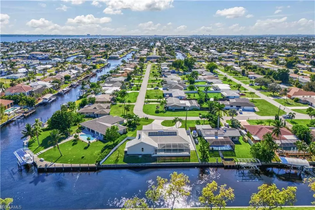 Cape Coral, FL 33904,1827 SE 26th TER