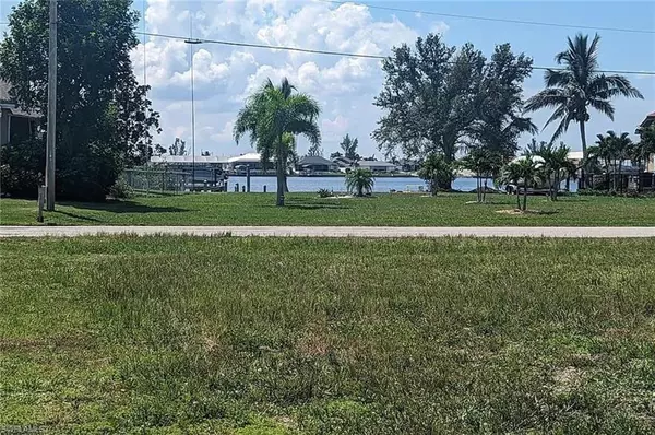 4305 NW 31st ST, Cape Coral, FL 33993