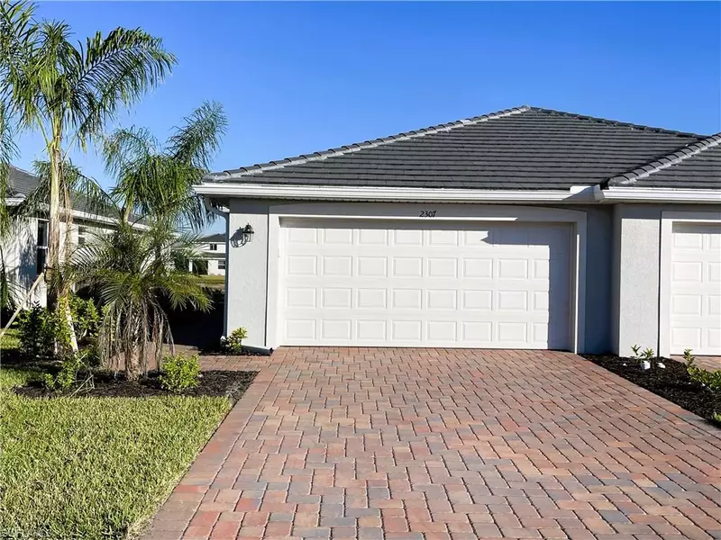 2307 Dragonfruit WAY, Naples, FL 34120