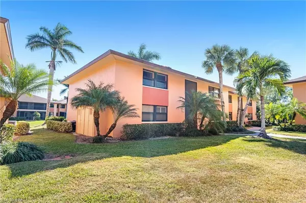 Naples, FL 34114,1502 Mainsail DR #8