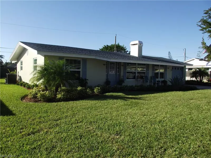 11352 Hunting RD, Bonita Springs, FL 34135