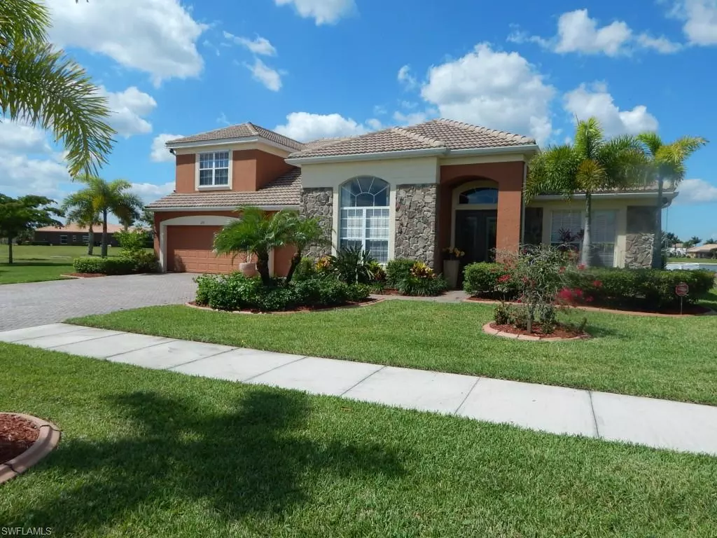 Naples, FL 34120,2110 Grove DR