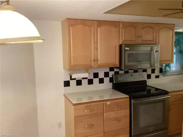 Fort Myers, FL 33966,6761 Southwell DR