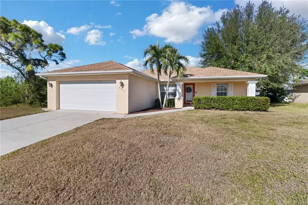 2013 NE 33rd LN, Cape Coral, FL 33909