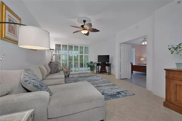 Naples, FL 34109,2120 Cay Lagoon DR #214