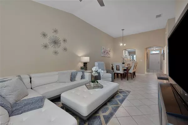 Naples, FL 34104,7700 Woodbrook CIR #4503