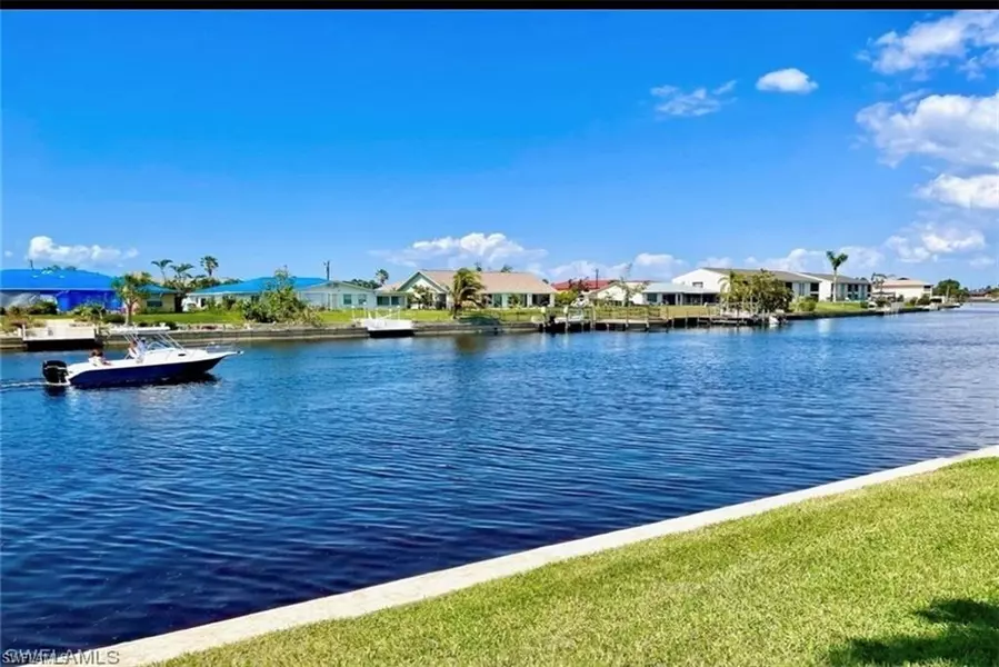 4026 SE 12th AVE #208, Cape Coral, FL 33904