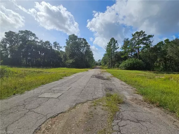 1844 Mobile CT, Lehigh Acres, FL 33972