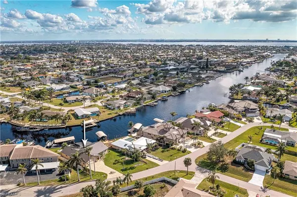 Cape Coral, FL 33914,4809 SW Santa Barbara CT