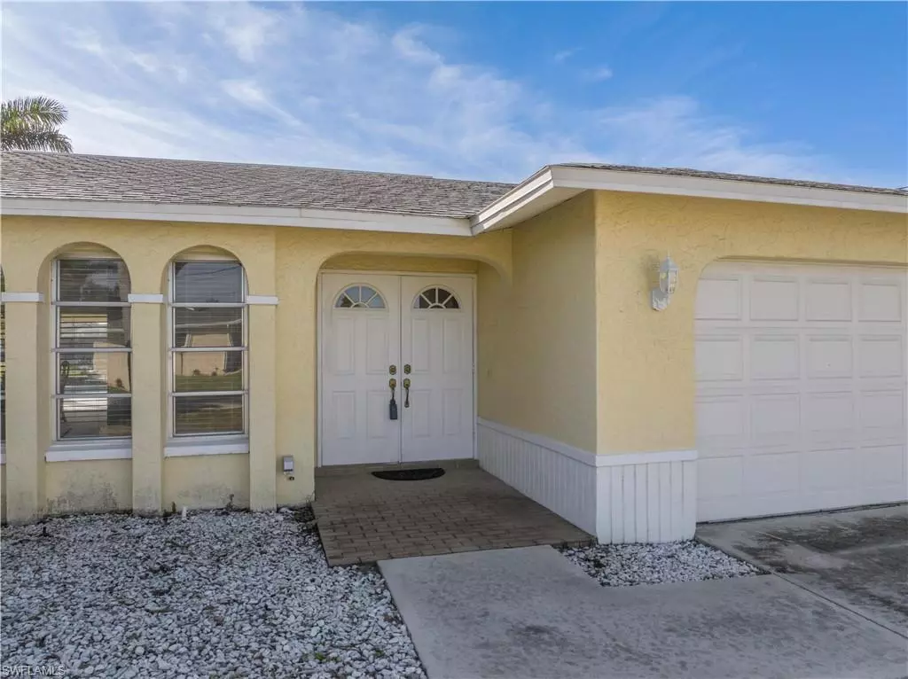 Cape Coral, FL 33904,818 Monticello CT