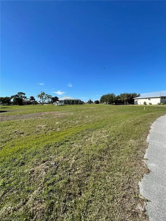 Punta Gorda, FL 33955,17021 Ginger LN