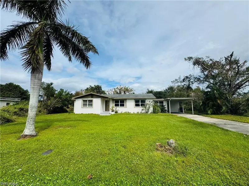 2029 Maravilla CIR, Fort Myers, FL 33901