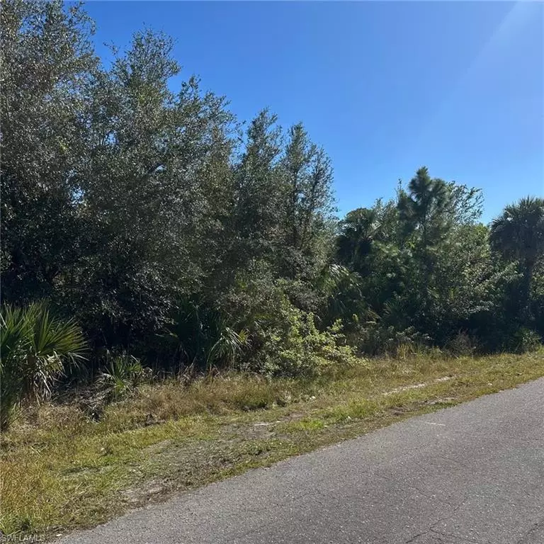 Lehigh Acres, FL 33972,616 Clayton AVE