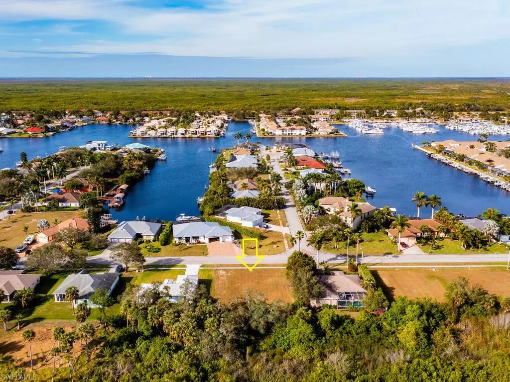 Naples, FL 34114,204 Cays DR
