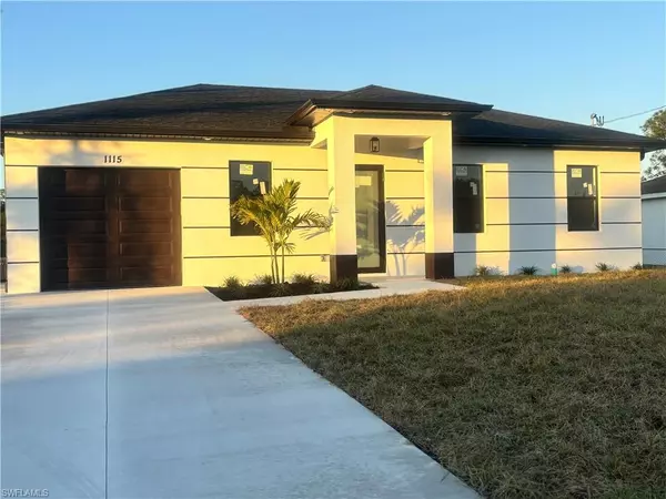 1115 cumming ST E, Lehigh Acres, FL 33974