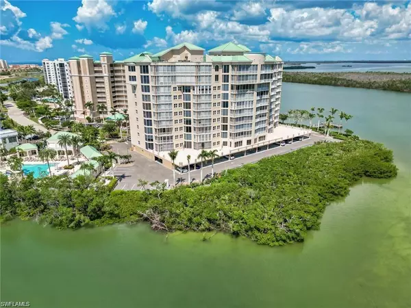 Fort Myers Beach, FL 33931,4137 Bay Beach LN #556