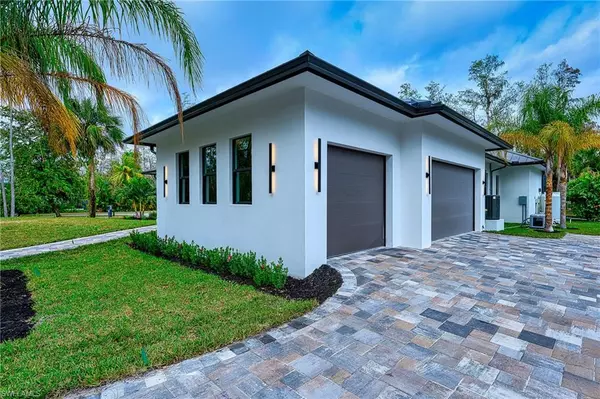 Naples, FL 34119,5211 Coral Wood DR