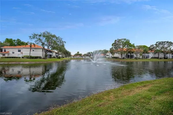 Naples, FL 34109,7552 Oleander Gate DR #101