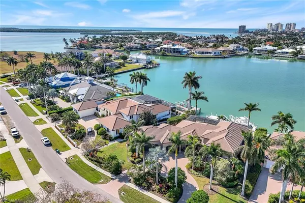 Marco Island, FL 34145,864 Inlet DR